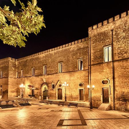 Castello Conti Filo Bed and Breakfast Torre Santa Susanna Eksteriør billede