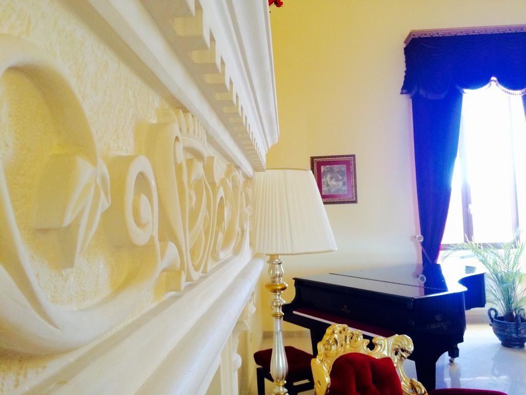 Castello Conti Filo Bed and Breakfast Torre Santa Susanna Eksteriør billede